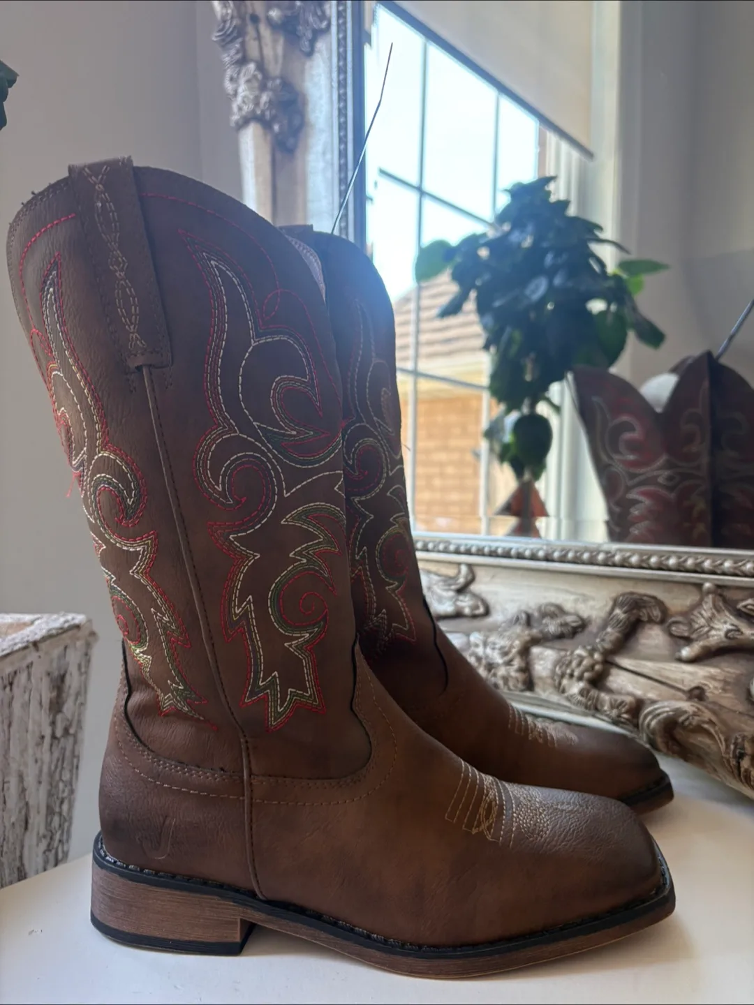 Ladies Embroidered Cowboy Boots - Size 7 (Wide Width & Calf) image indicator(6)