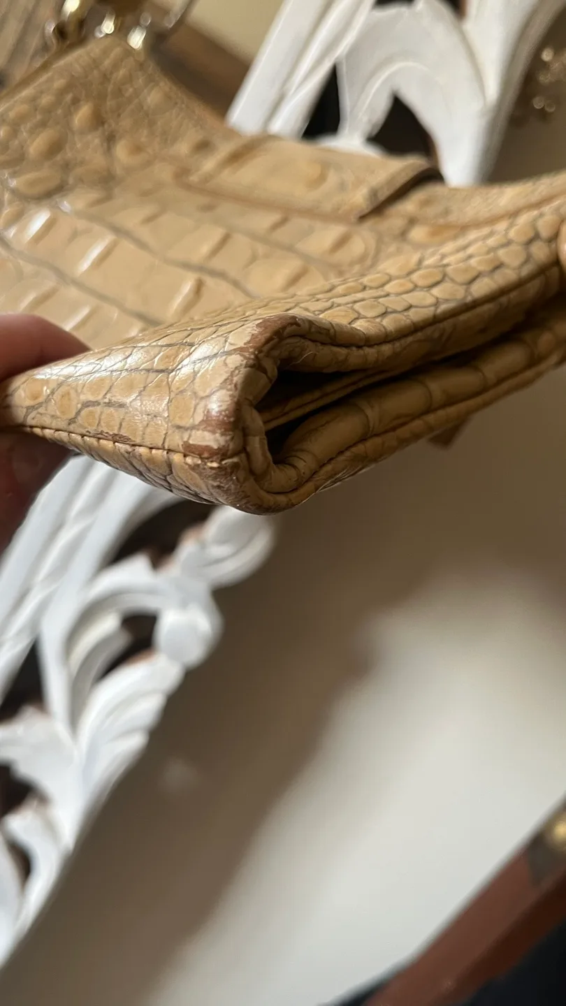 Brahmin Croc Embossed Leather Crossbody Bag image indicator(6)