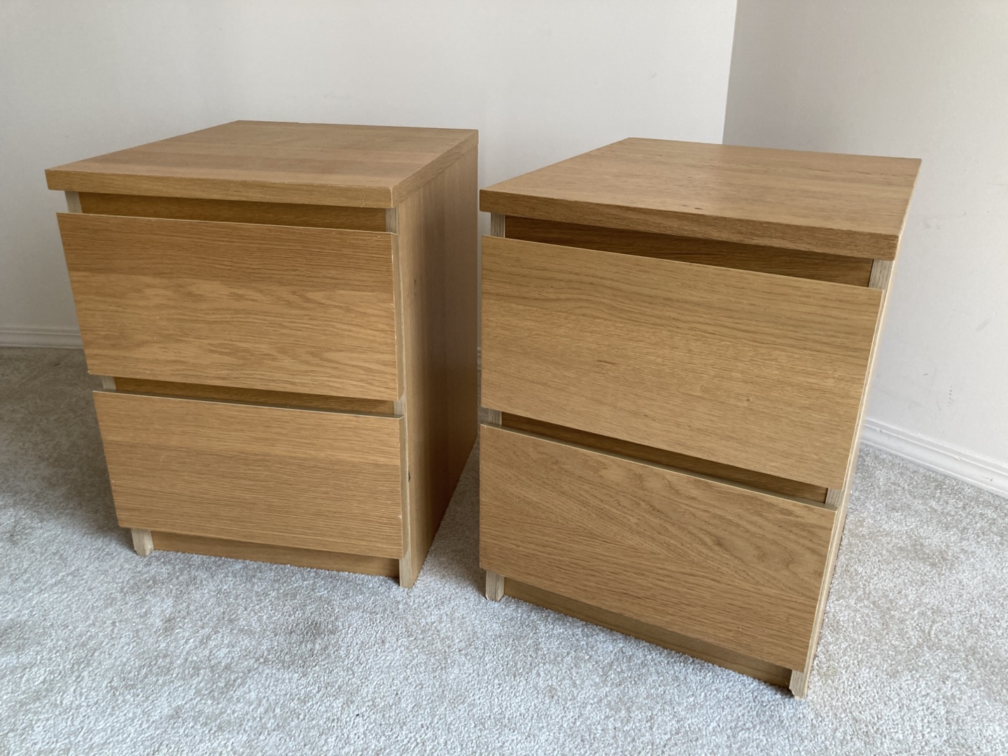 Nightstand tables