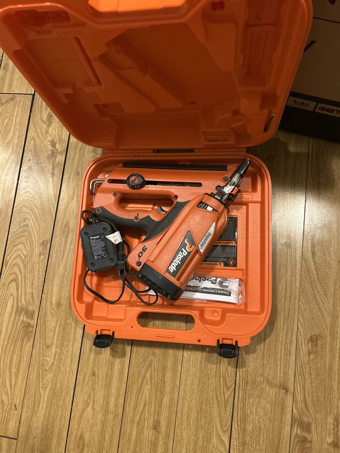 Paslode Impulse 30° Framing Nailer