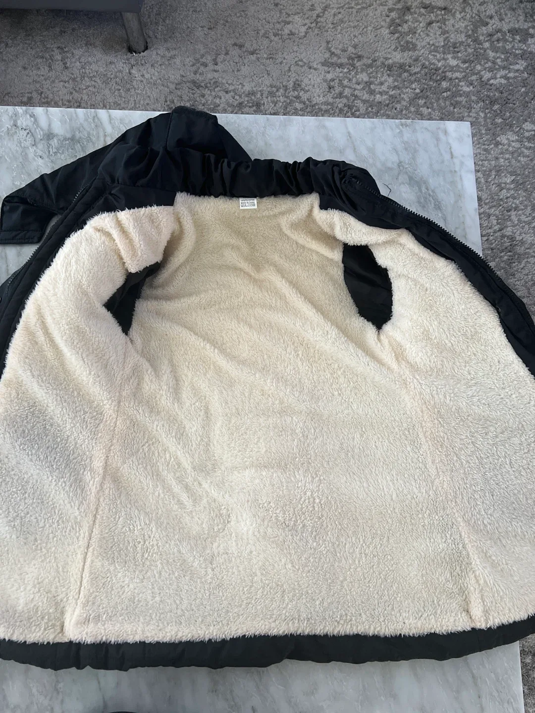 Black Puffer Jacket with Hood Size XXL Kids image indicator(3)