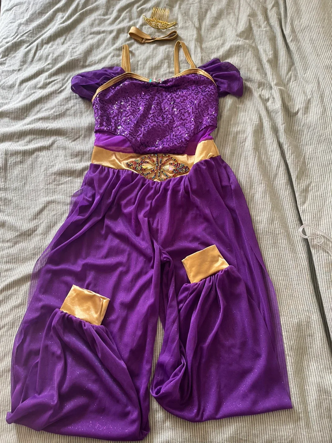 Arabian Nights Costume - Size 9/10 thumbnail