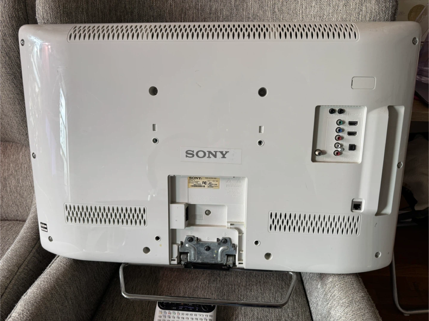 Sony White TV with Remote - photo 4