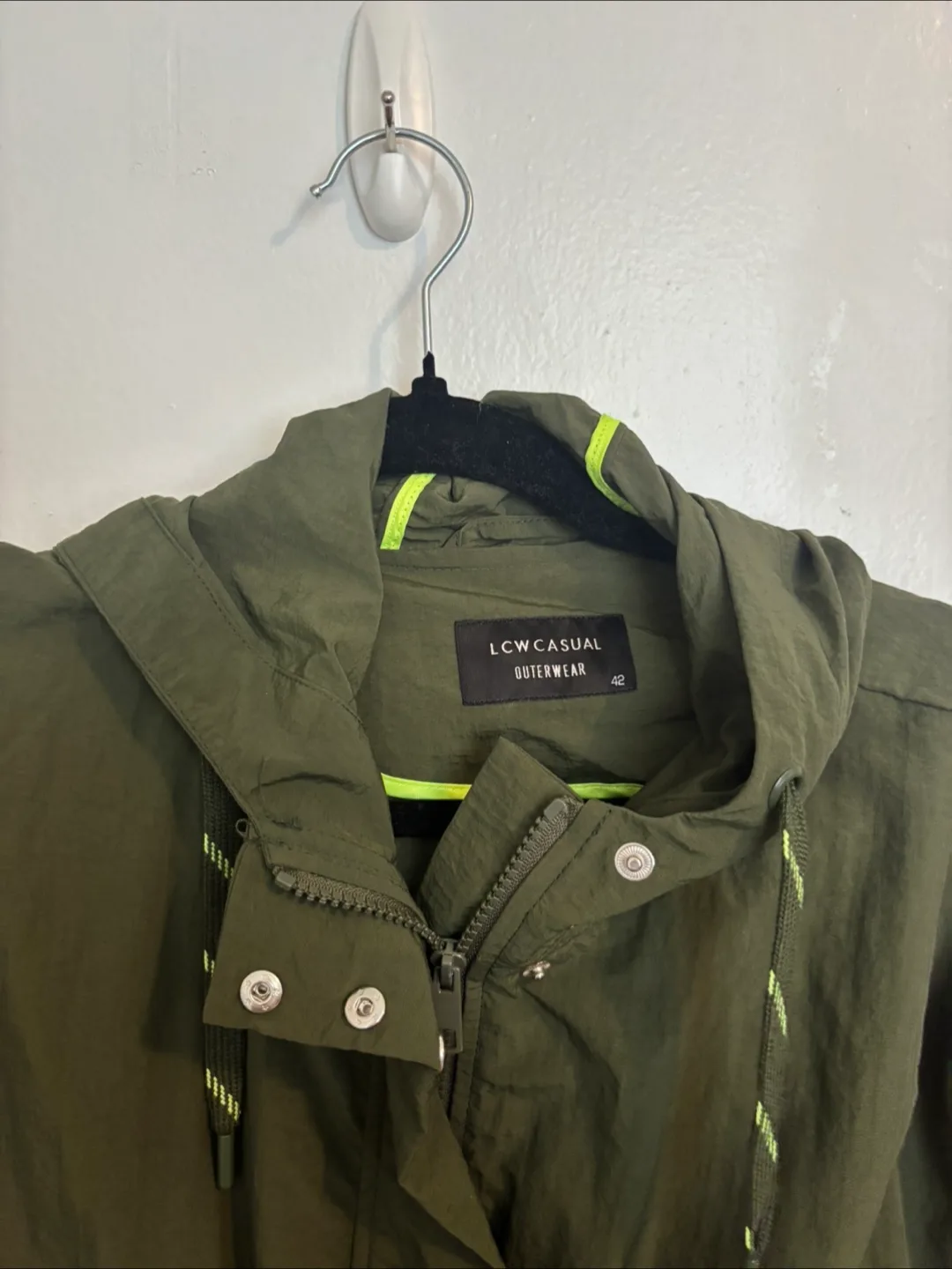 LCW Casual Outerwear Olive Green Jacket - Size 42 image indicator(4)