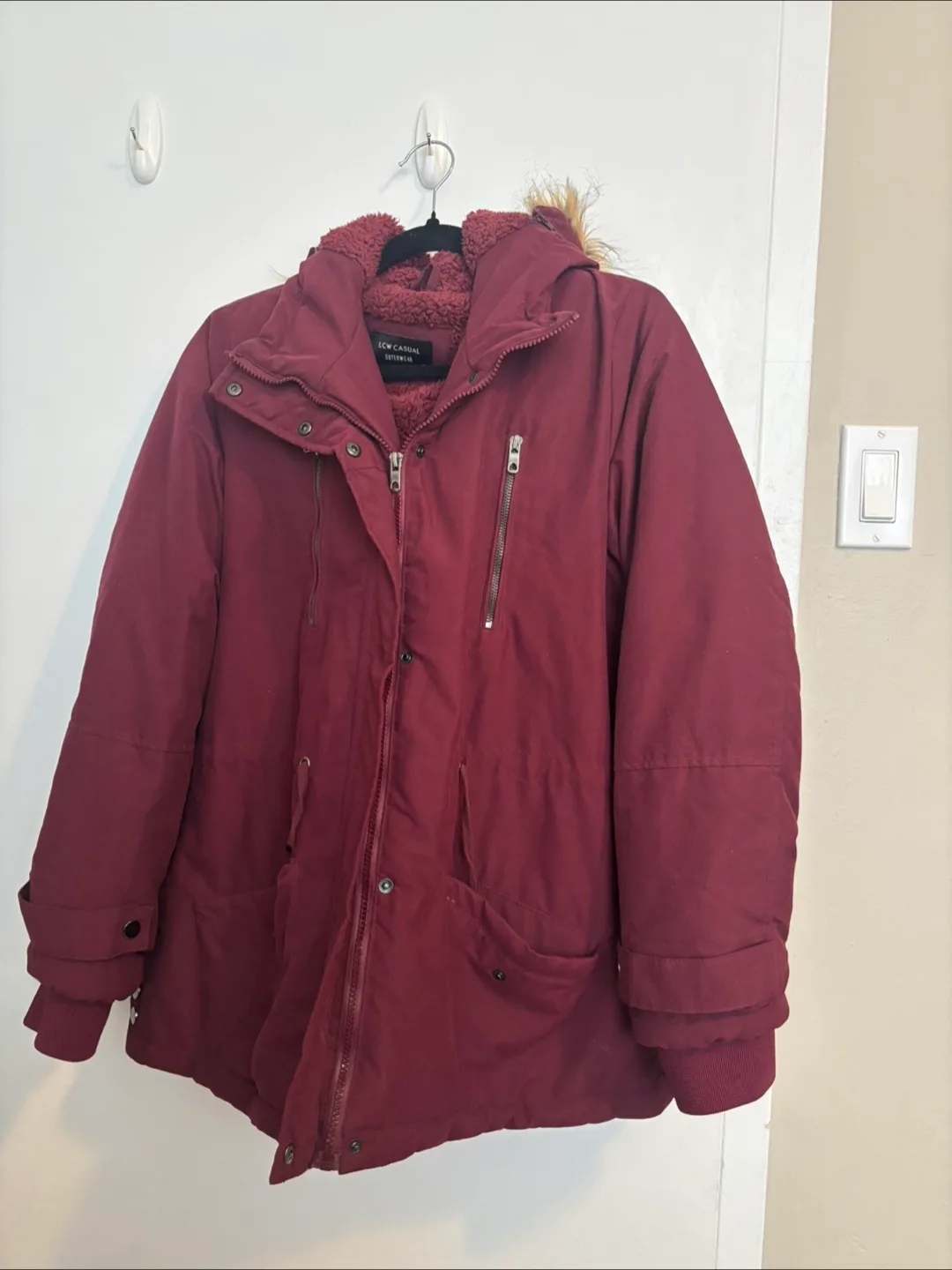 LCW Casual Outerwear Burgundy Winter Coat image indicator(2)