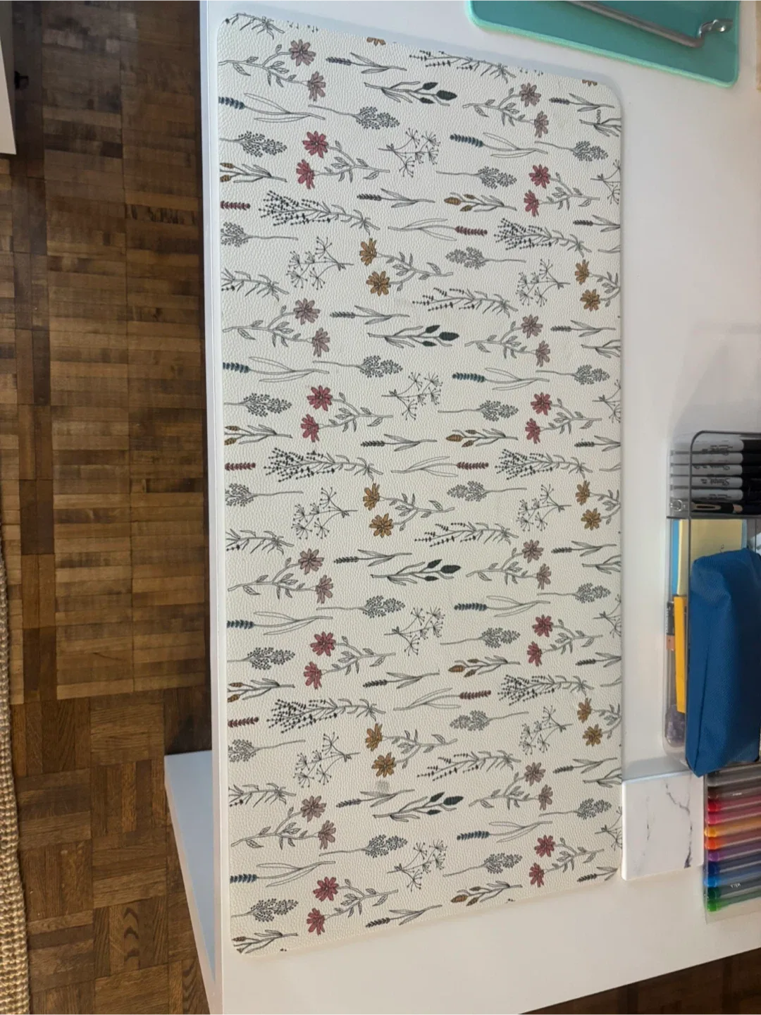 Floral Patterned Desk Mat thumbnail