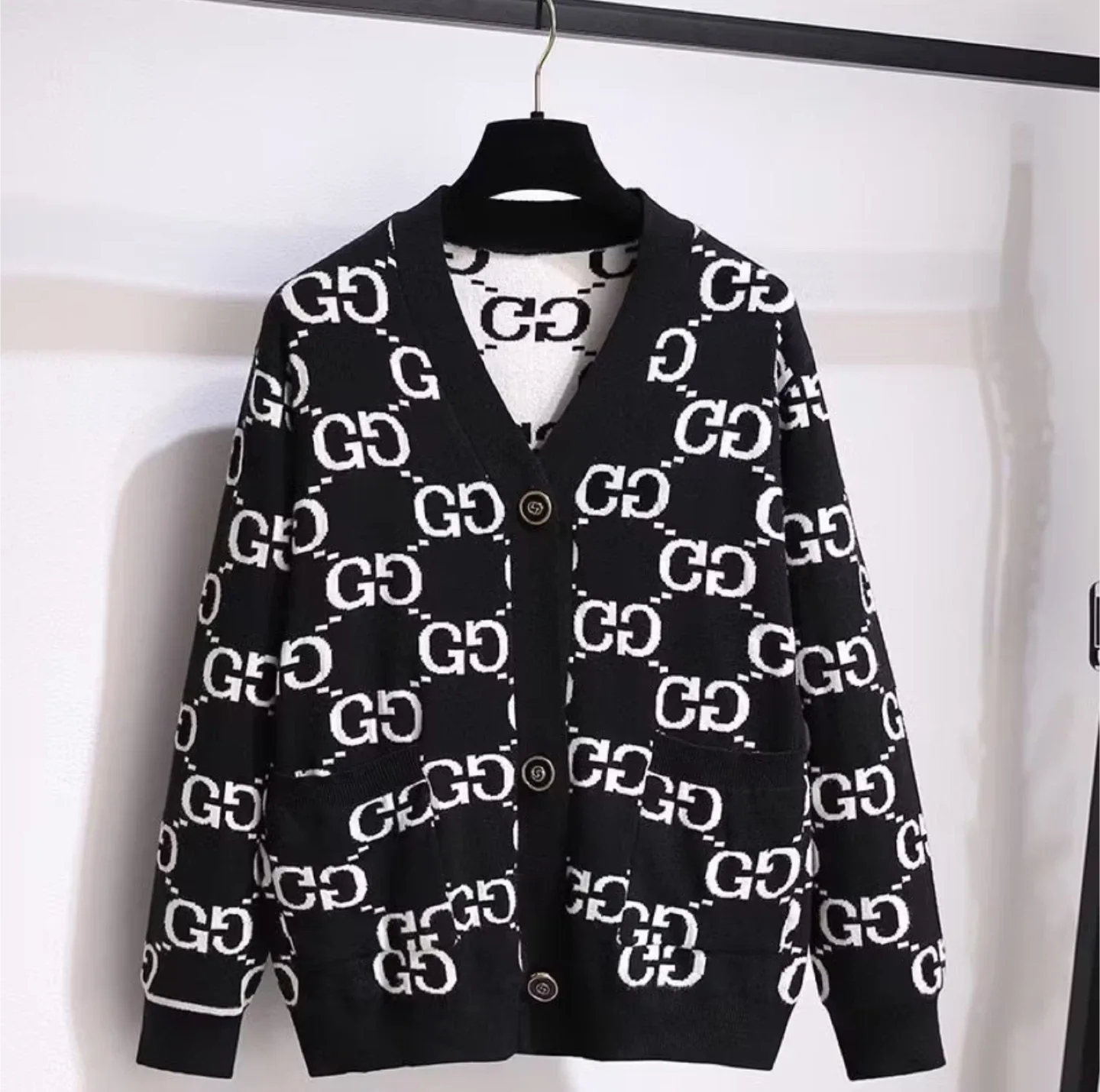 Cardigan - Black & White thumbnail