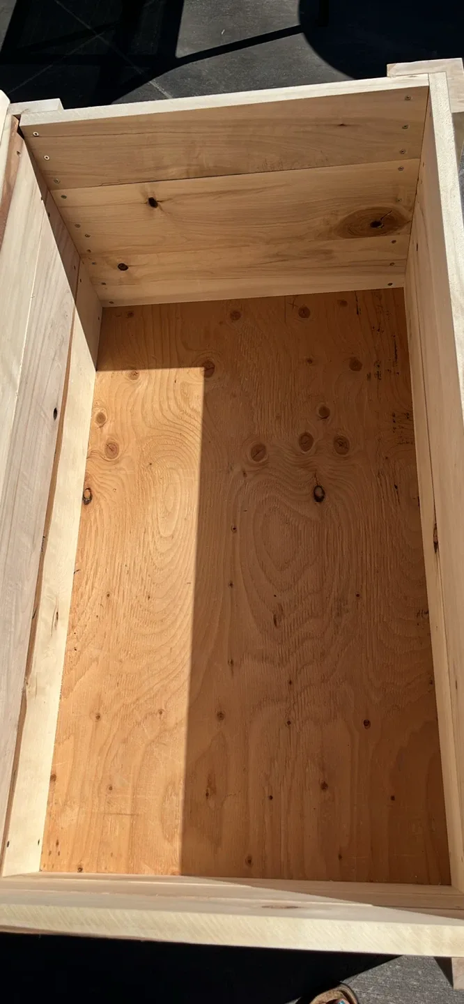 Wooden Storage Chest/Blanket Box image indicator(7)