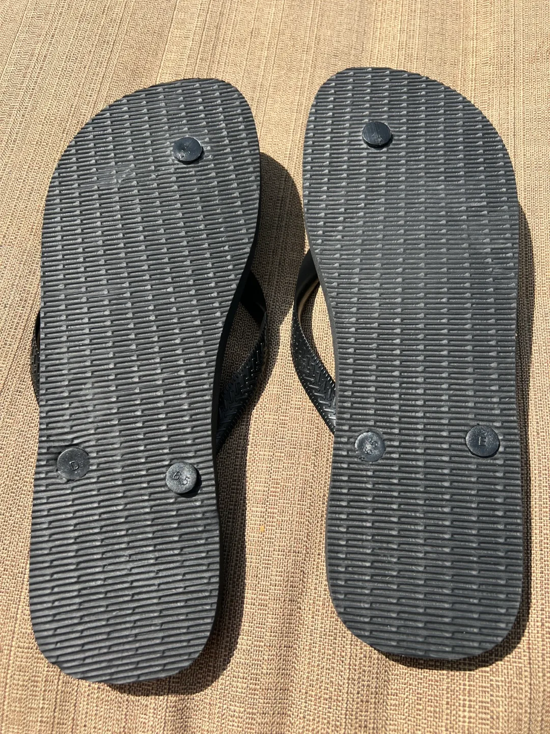 Havaianas Top Flip Flops - Sz 13 image indicator(3)