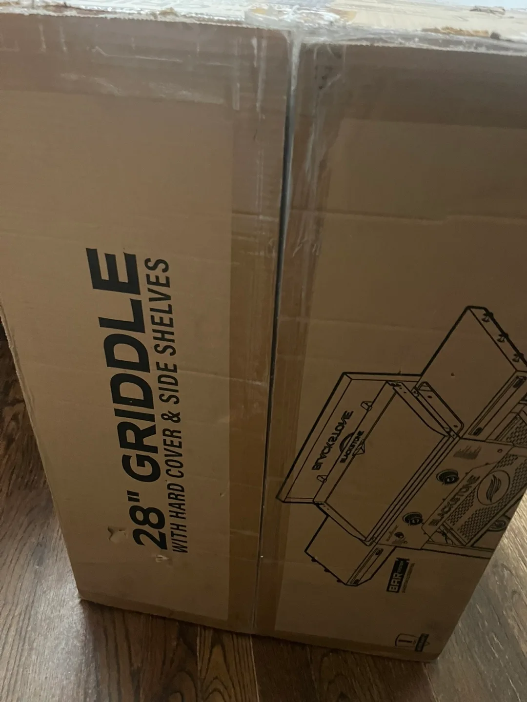 Blackstone 28" Griddle w/ Hard Cover & Side Shelves - NEW image indicator(2)