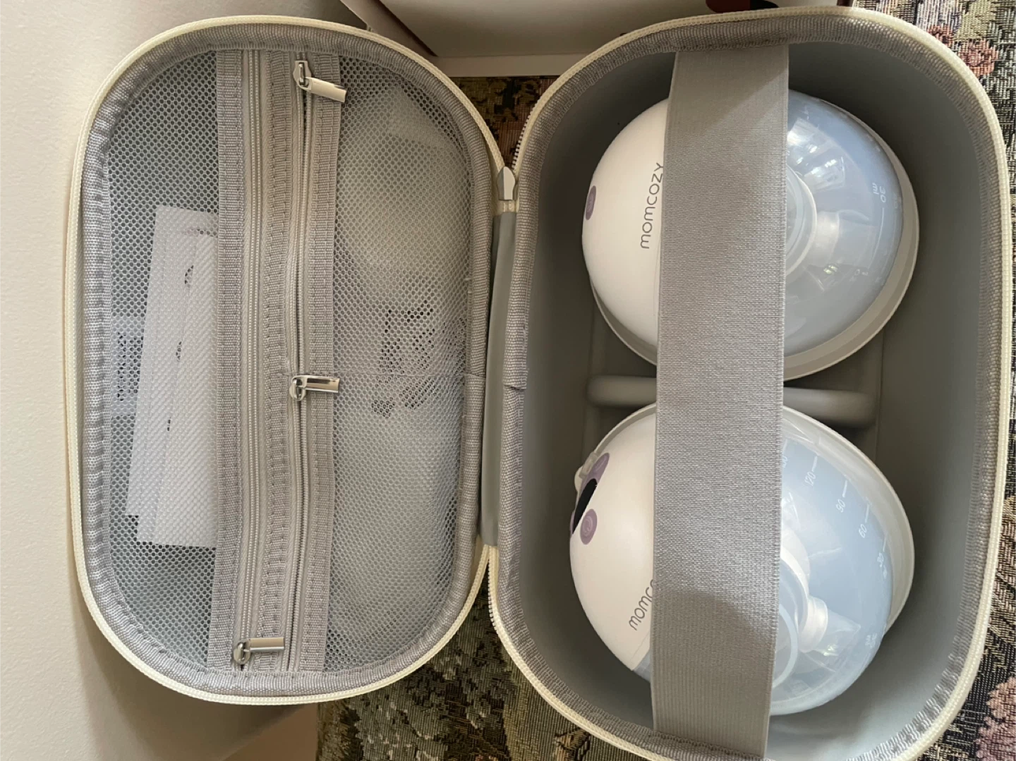 Momcozy M5 Wearable Breast Pumps - Like New! - photo 4