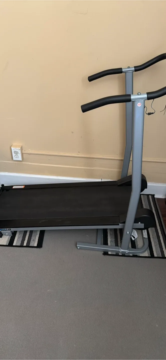 ProGear Treadmill - Max Weight 230 lbs thumbnail