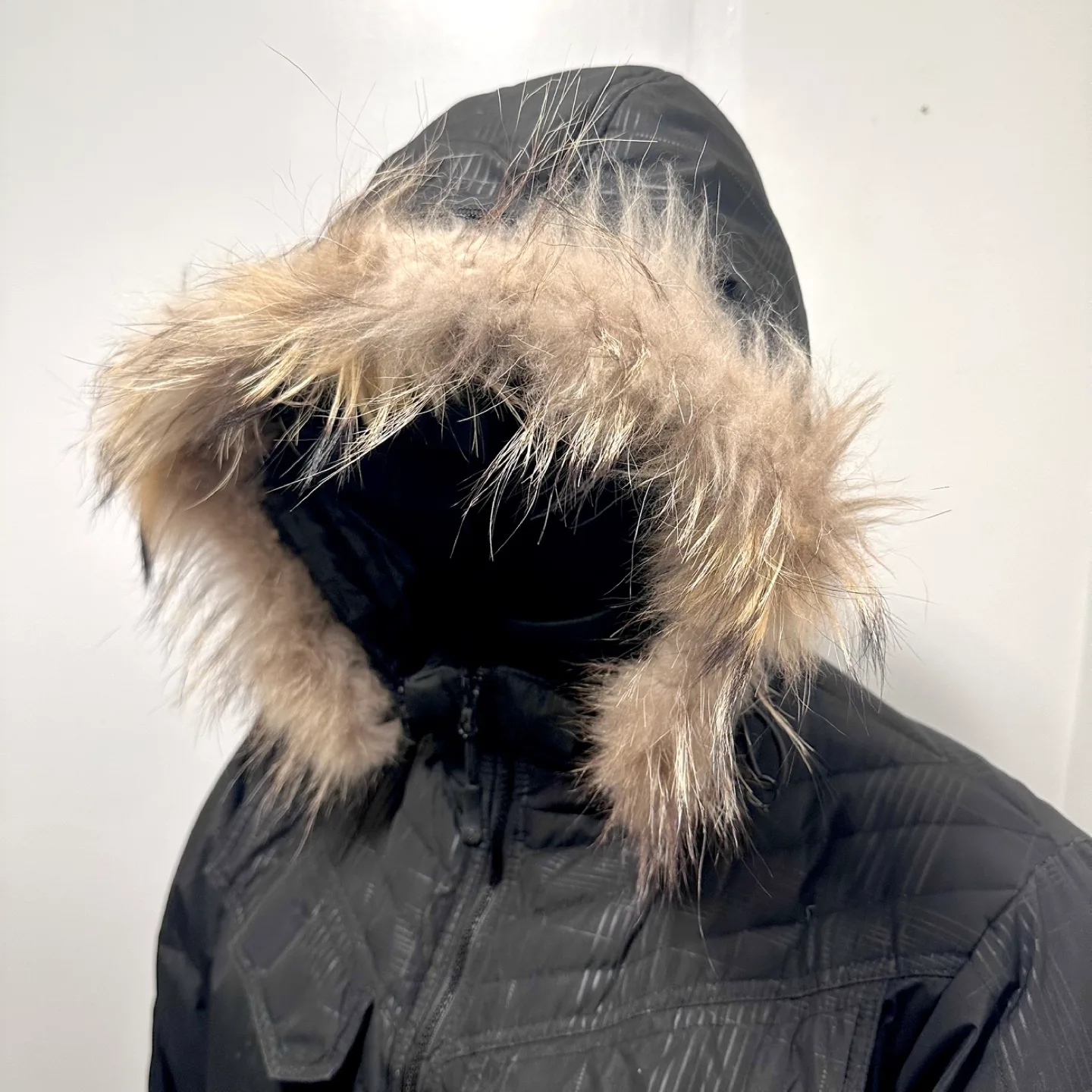 Men’s black winter parka image indicator(2)