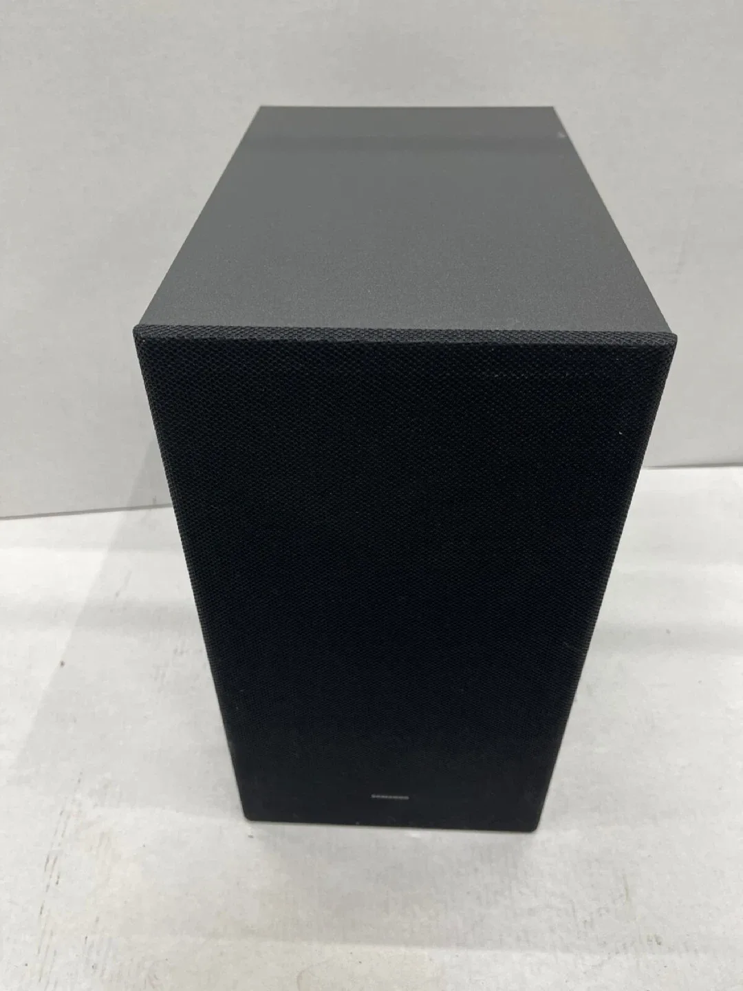 Samsung Black Subwoofer with sound bar