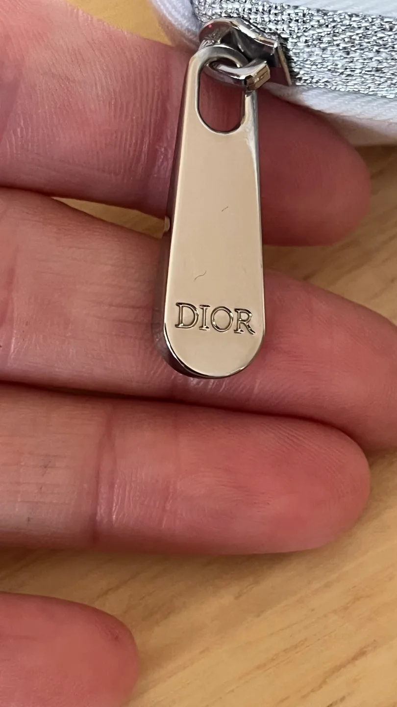 Dior White Cosmetic Pouch - New image indicator(5)