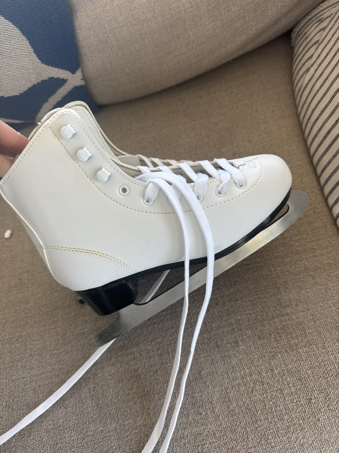 Women’s Ice Skates – Size 6.5/7