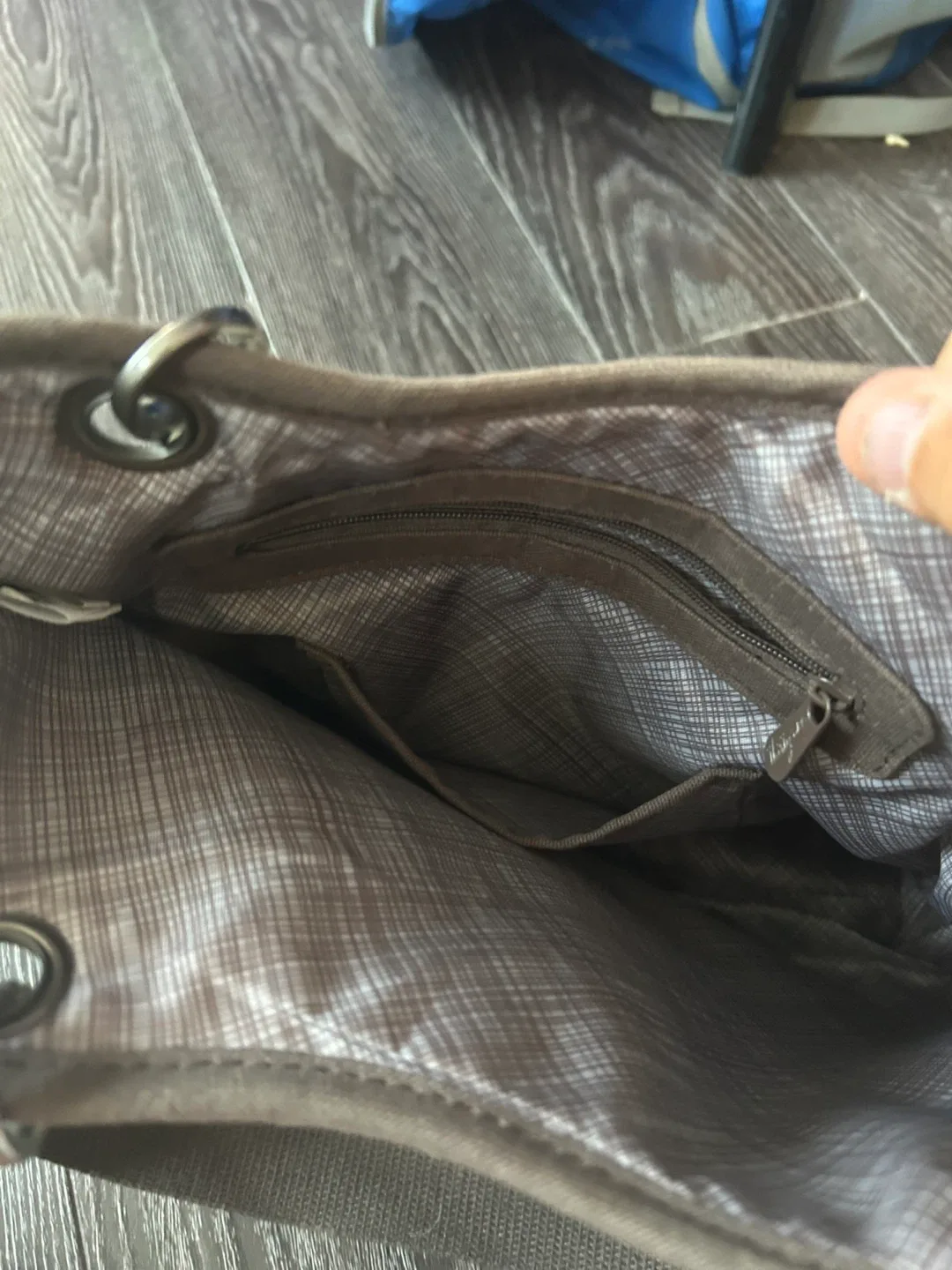 Striped Tote Bag image indicator(5)