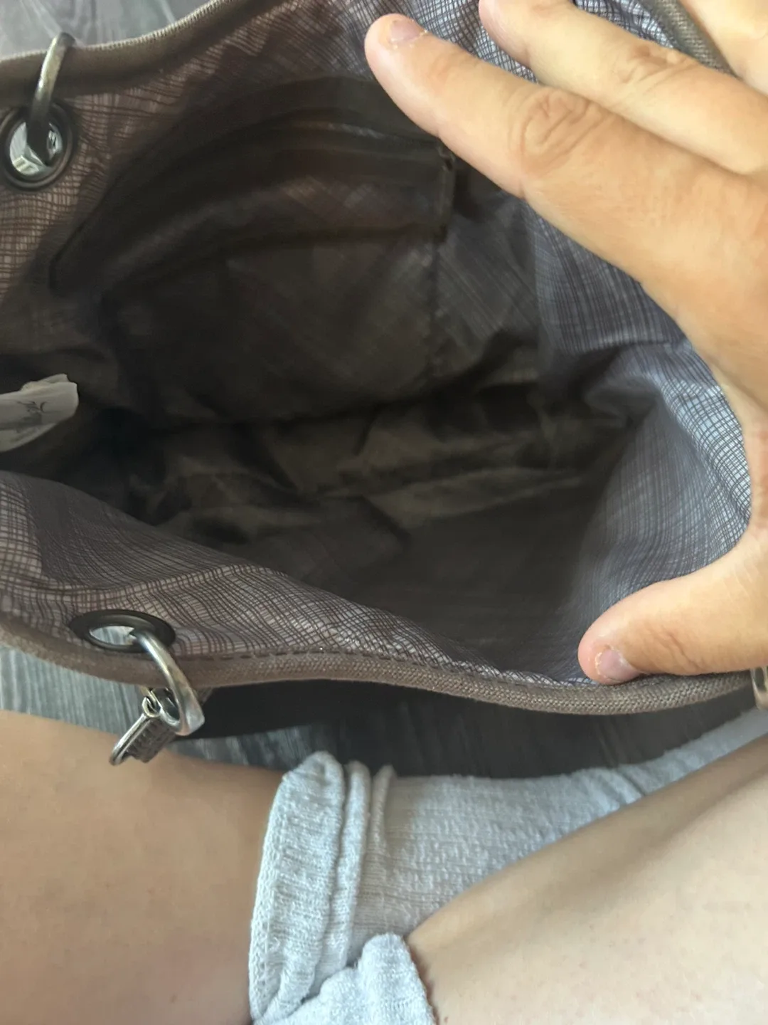 Striped Tote Bag image indicator(6)