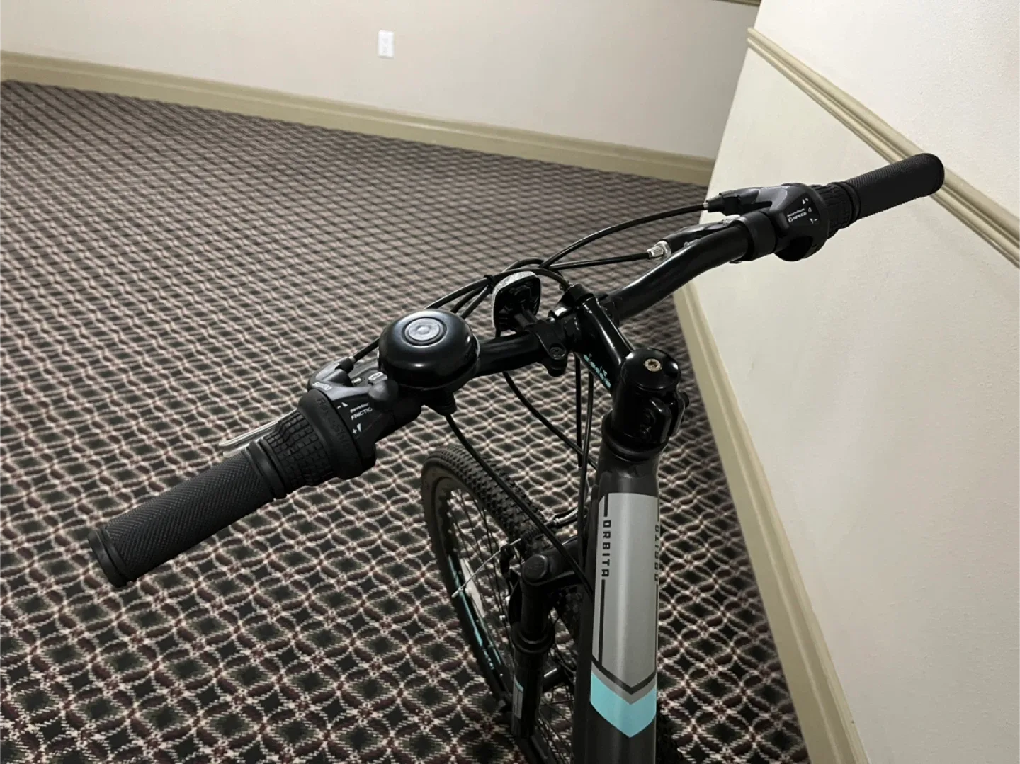 LIKE NEW ✅ Diadora Orbita Women’s Bike - 27.5” image indicator(5)