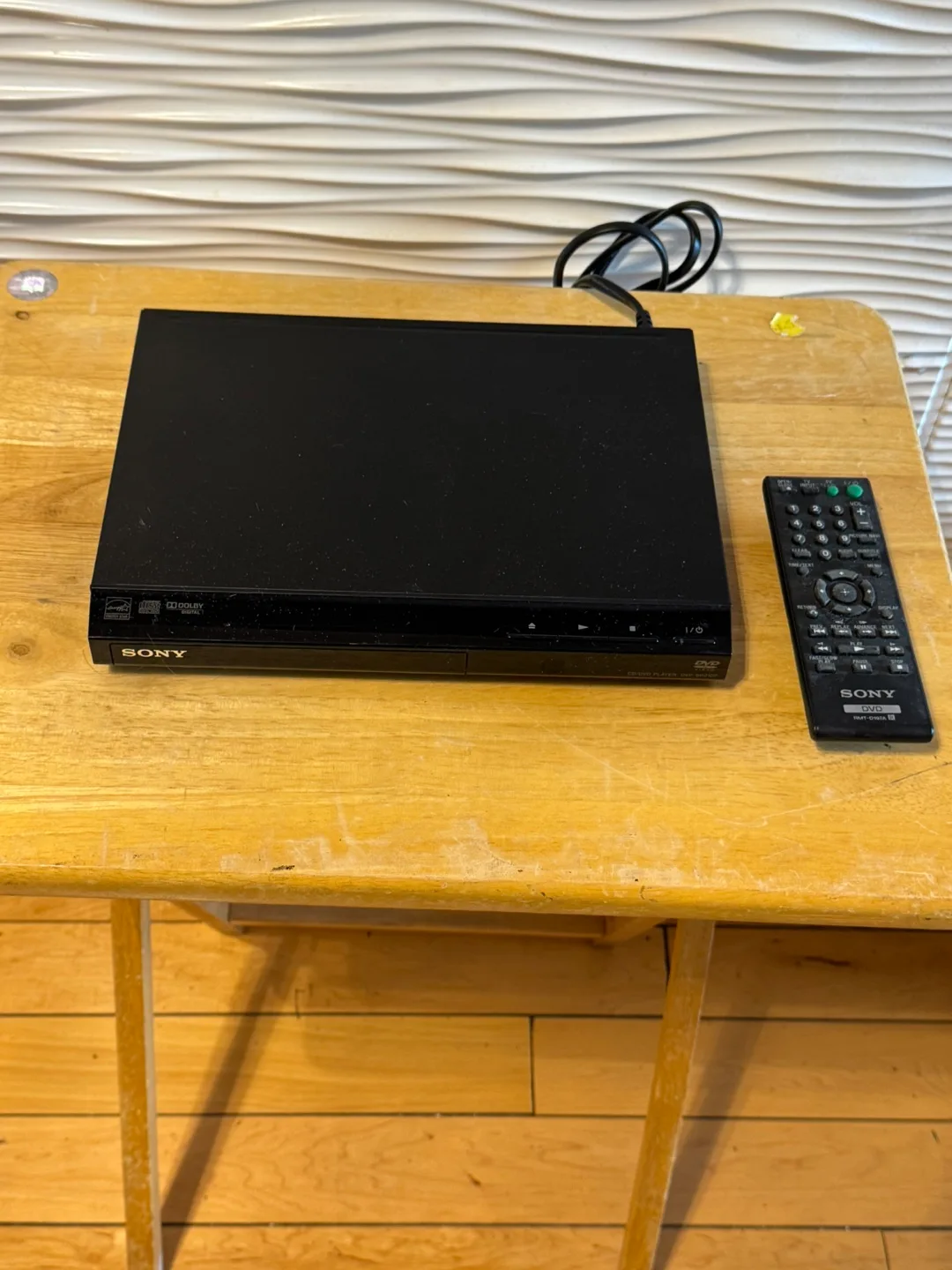 Sony DVD Player DVP-SR200P thumbnail