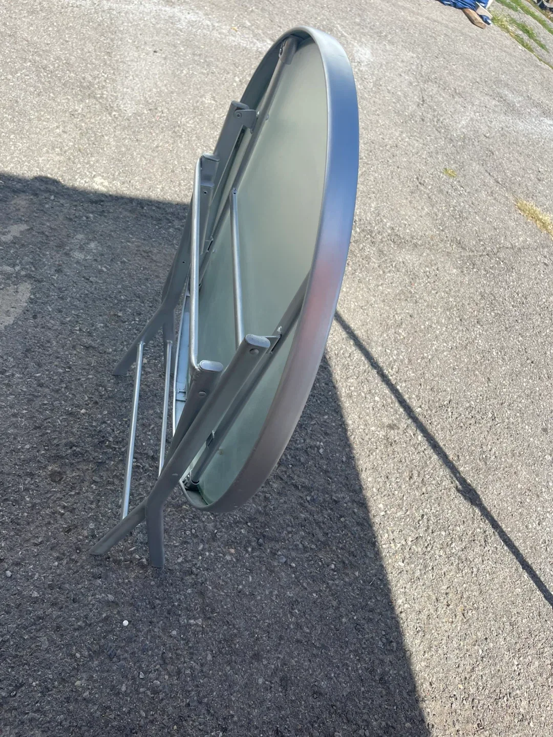 Round Glass Top Folding Table - Silver Frame image indicator(7)