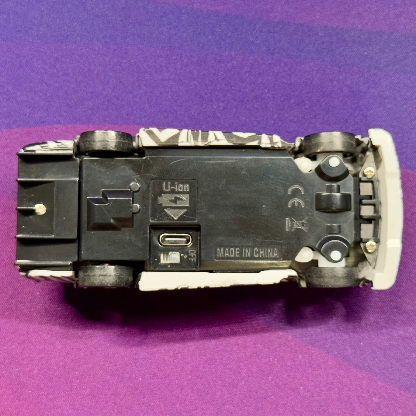 RC Drift Car - 1:43 Micro with Gyroscope image indicator(4)