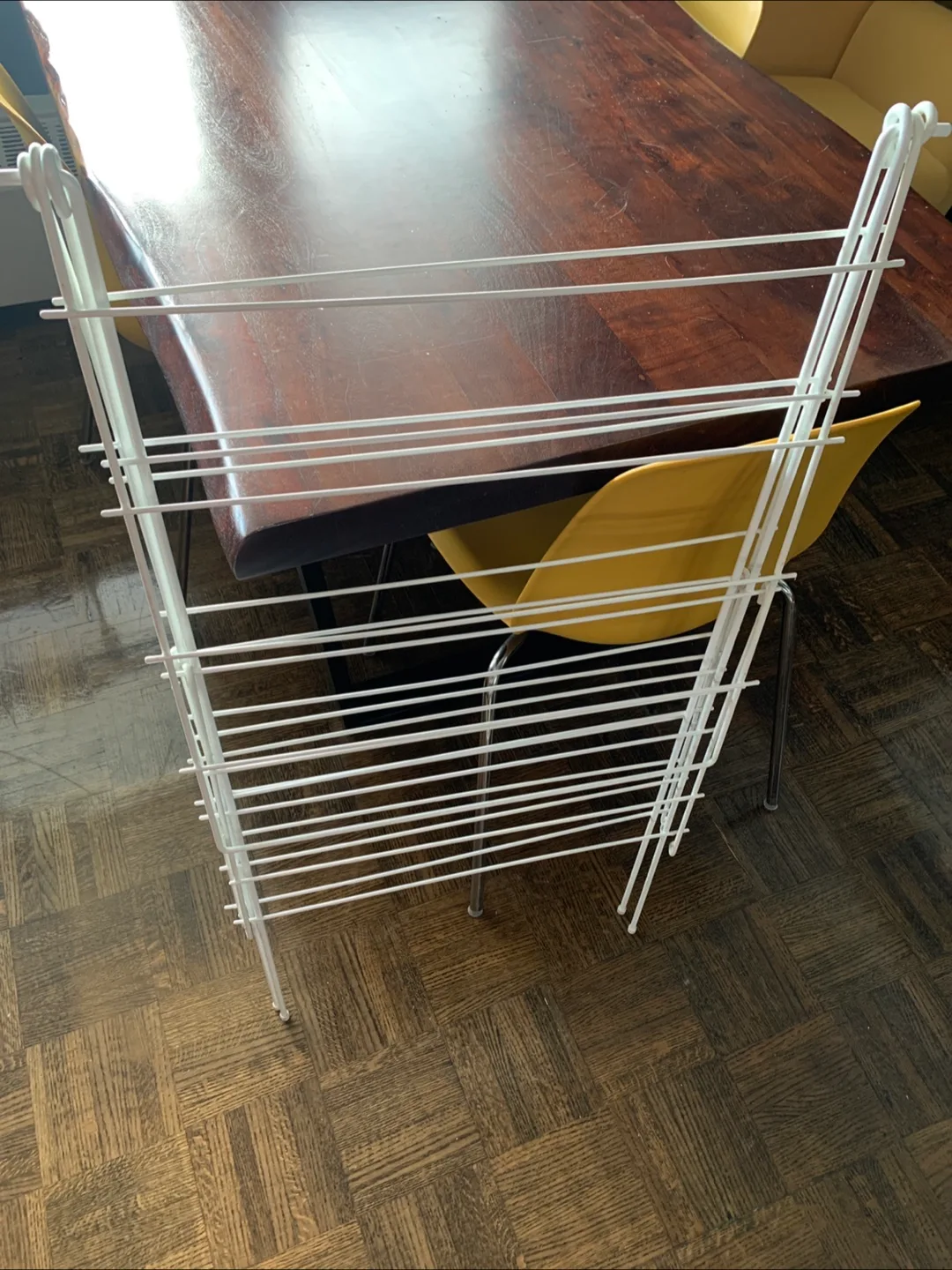 White Metal Clothes Drying Rack thumbnail