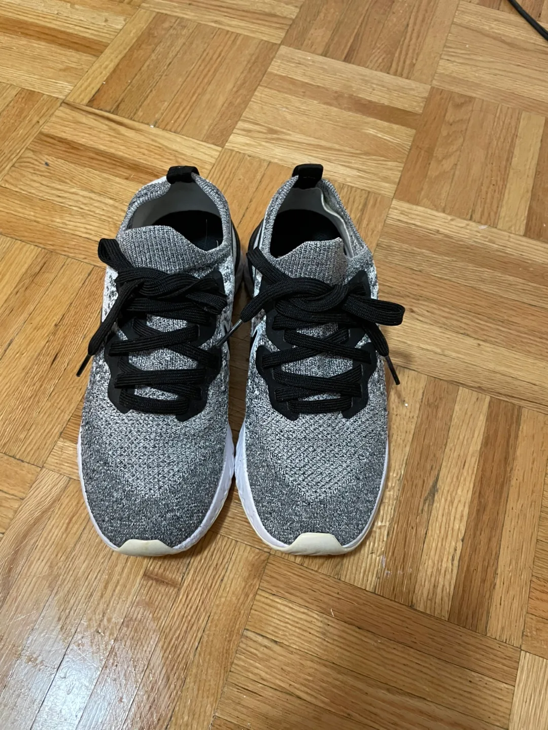 Nike Epic React Flyknit 2 - US 6-6,5 image indicator(3)