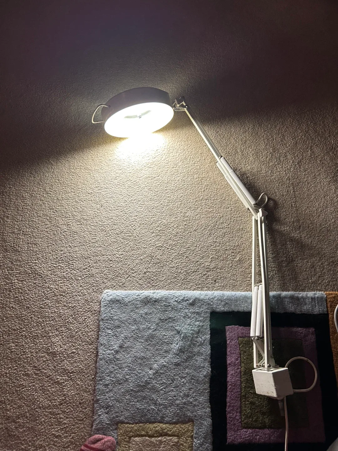 $10 Magnifying lens & light extendable Donlands O'Connor nails thumbnail