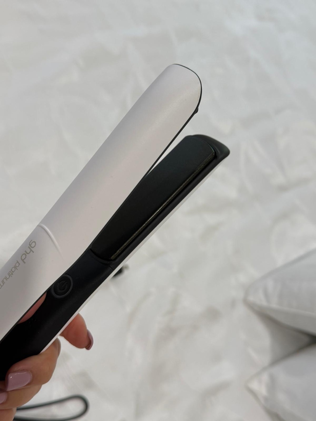 GHD Platinum+ Flat Iron - LIKE NEW