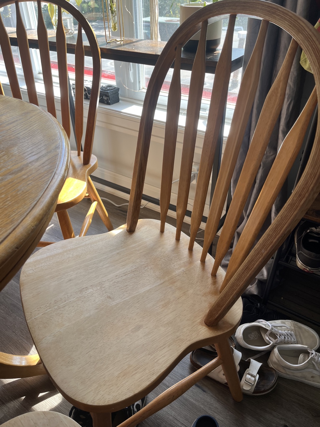 Dining table and chairs - project piece - photo 2
