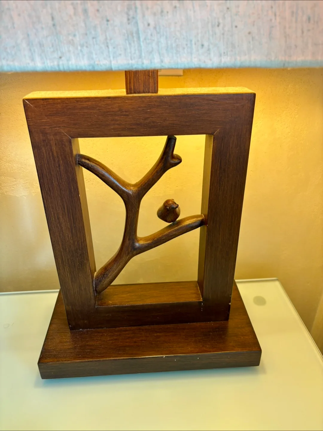 Table Lamp with Wooden Bird Design image indicator(4)