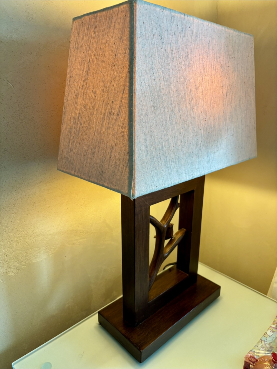 Table Lamp with Wooden Bird Design - photo 2