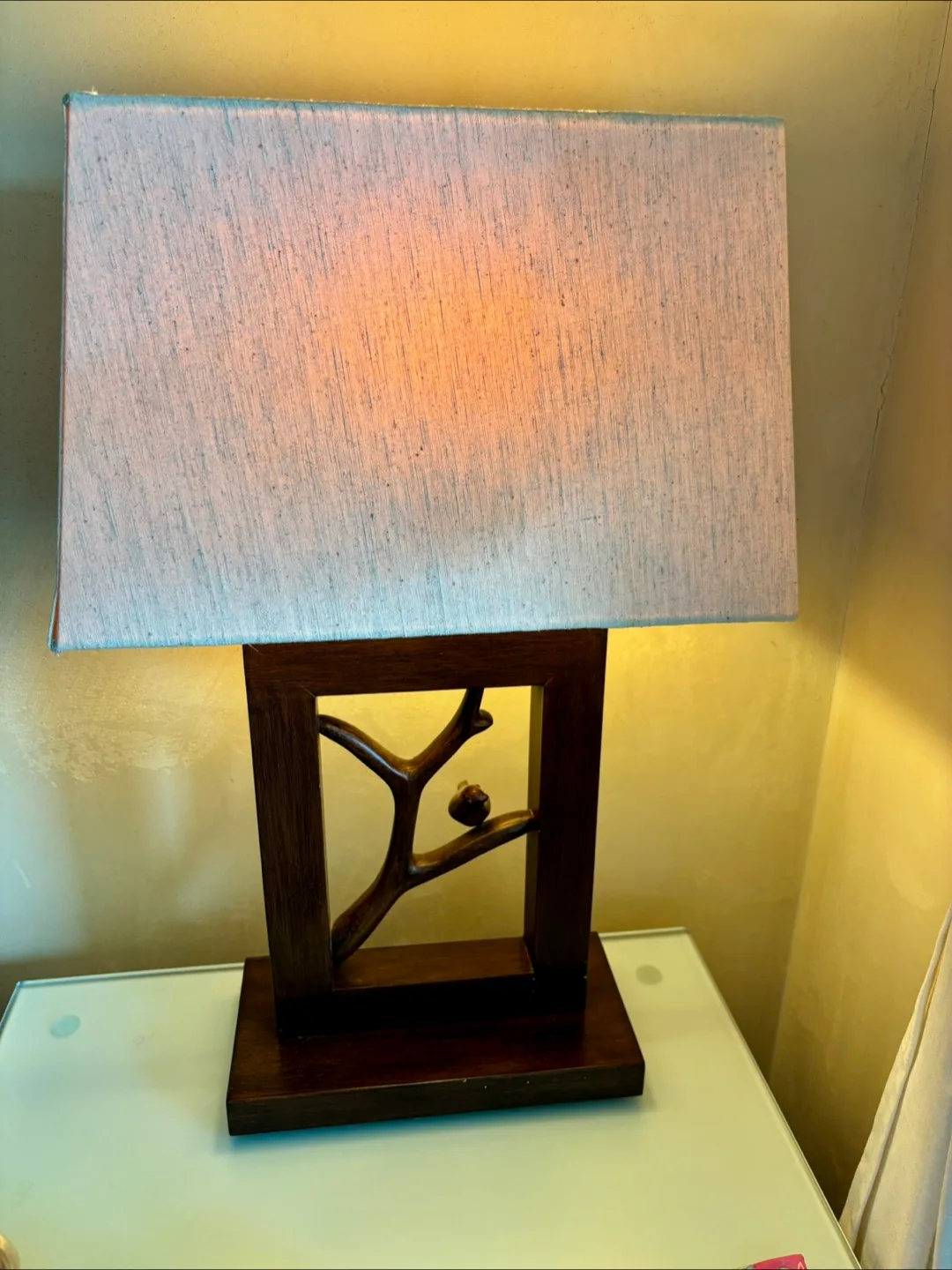 Table Lamp with Wooden Bird Design image indicator(3)