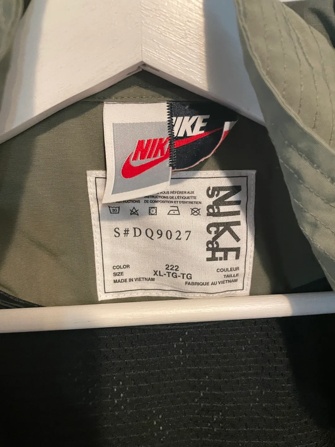 Nike x Sacai Trench Jacket XL image indicator(3)