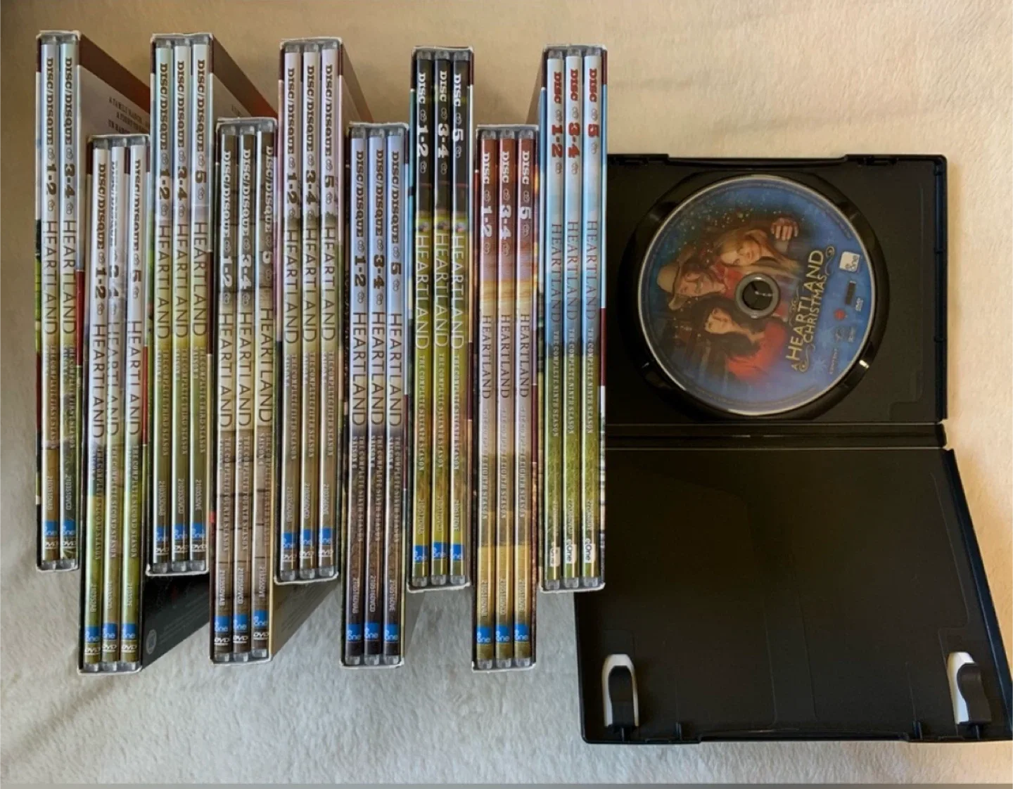 Heartland TV Series DVD Set image indicator(3)