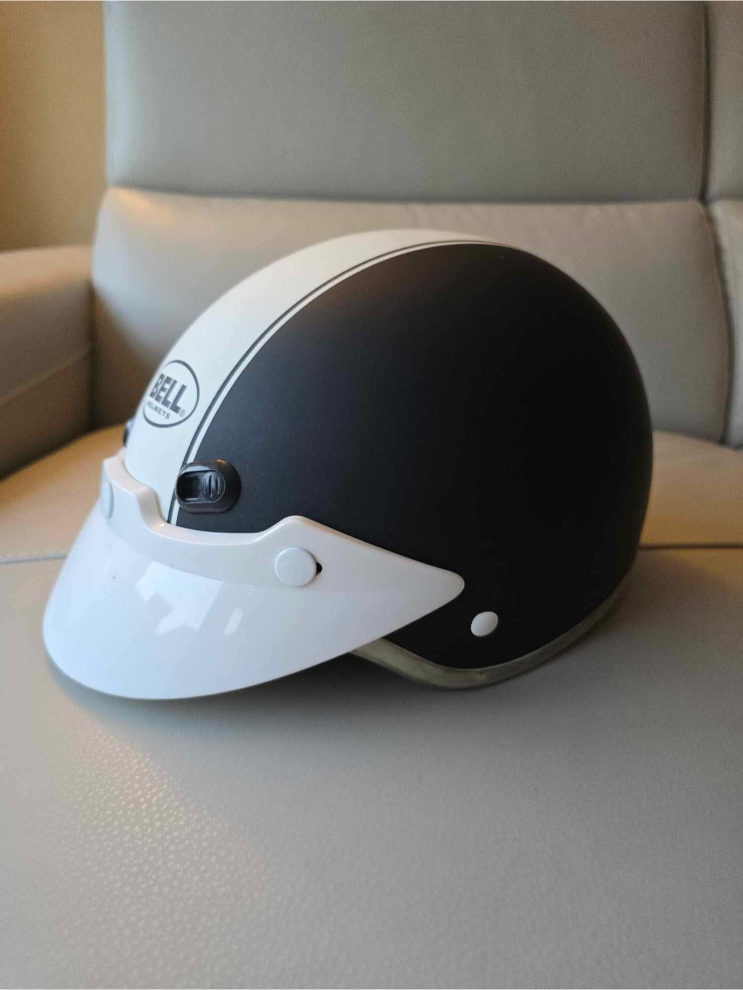 Bell Motorcycle Helmet - Black & White - photo 2