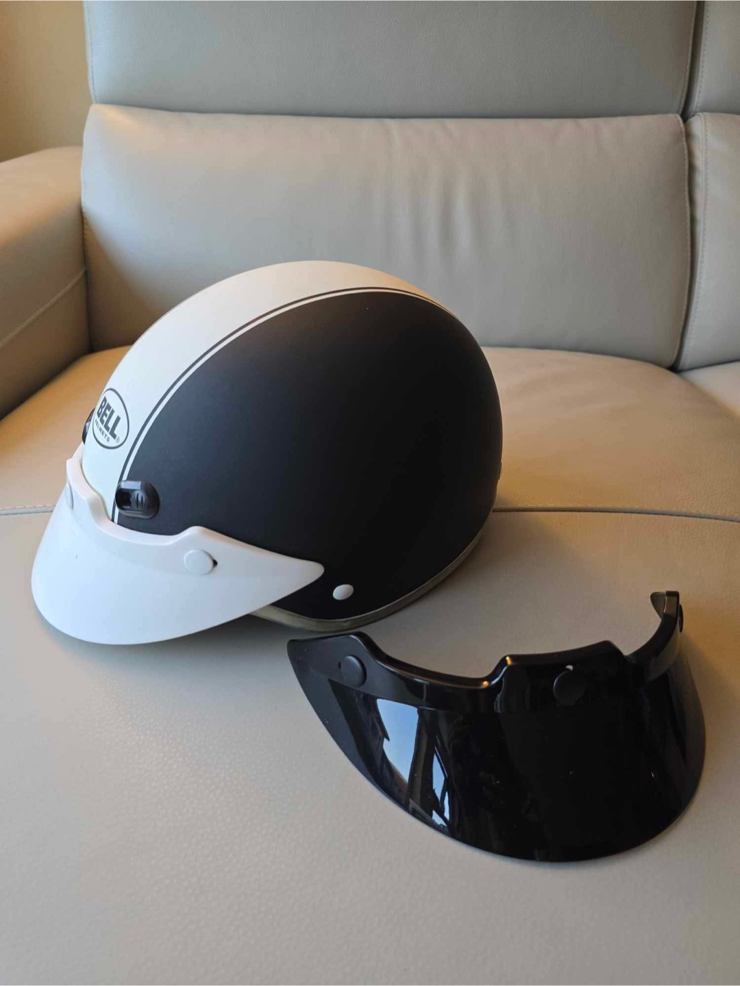 Bell Motorcycle Helmet - Black & White - photo 3
