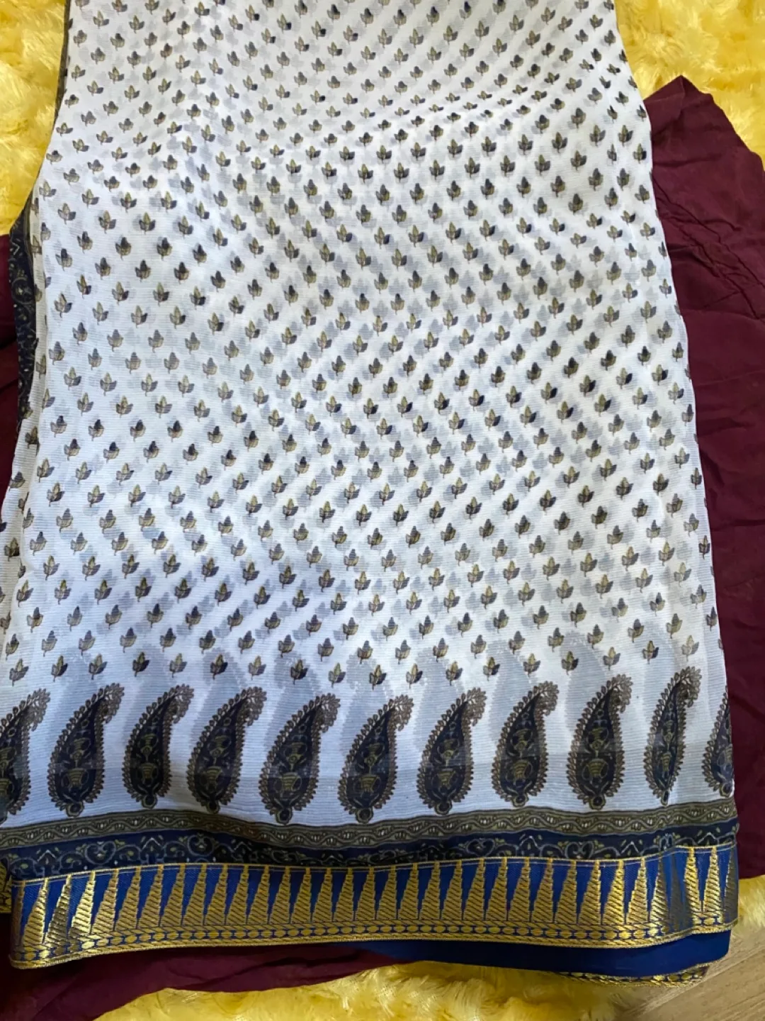 White Saree  with Paisley Pattern thumbnail