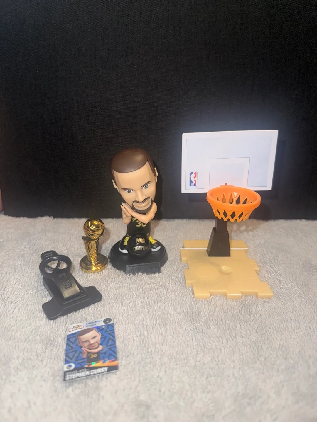 Stephen Curry  “Super Rare” NBA Zuru Minifigures thumbnail