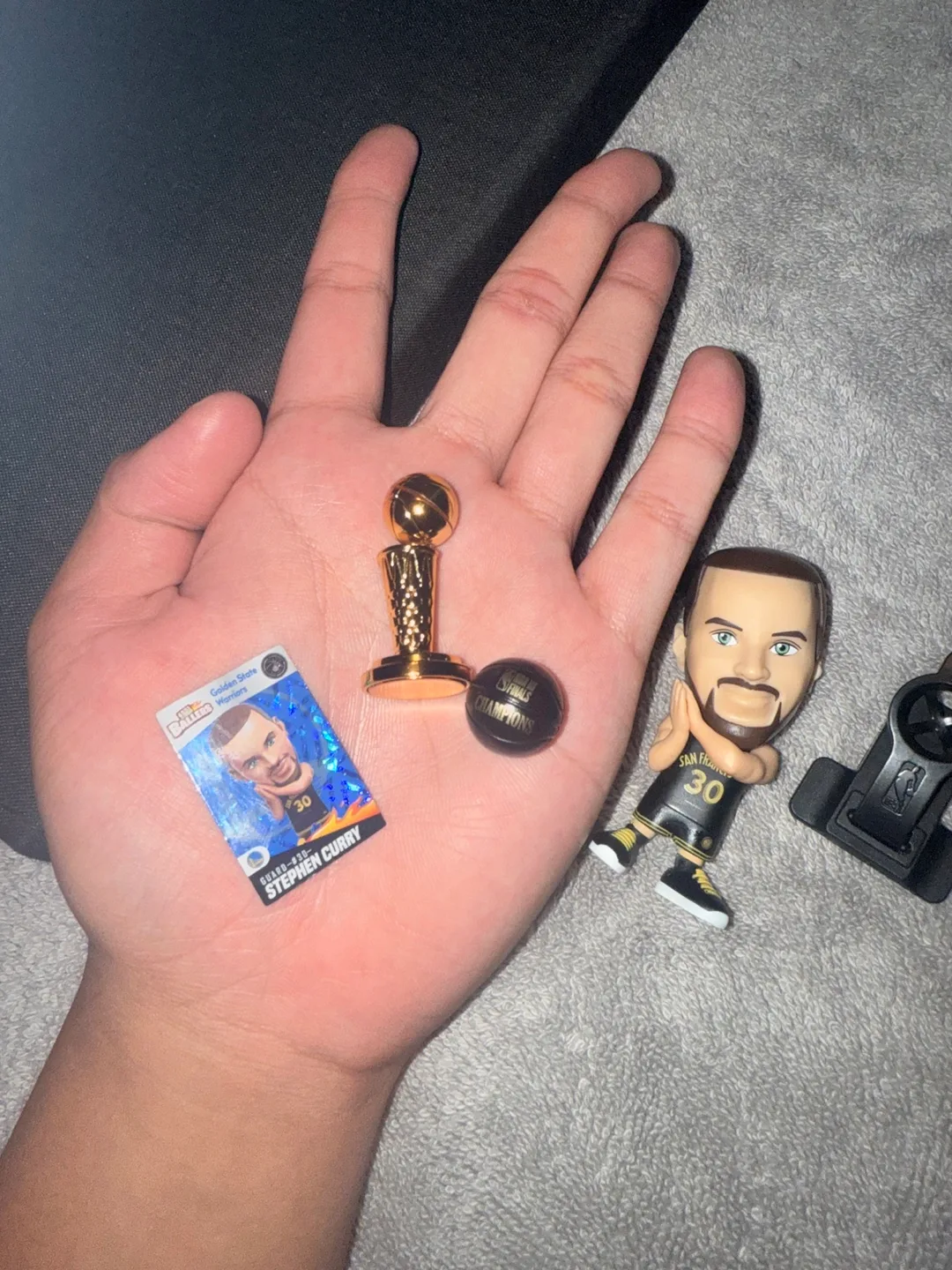 Stephen Curry  “Super Rare” NBA Zuru Minifigures image indicator(3)