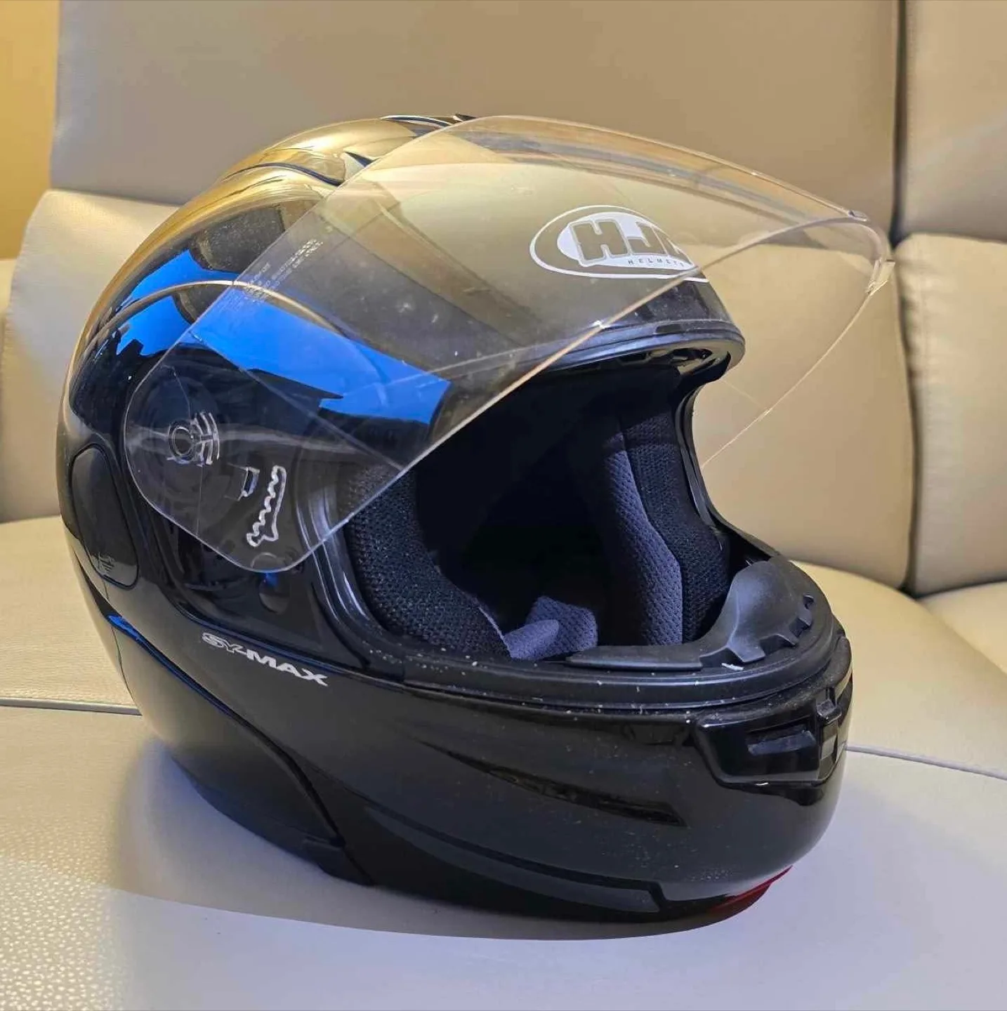 HJC Symax Helmet - Black image indicator(3)