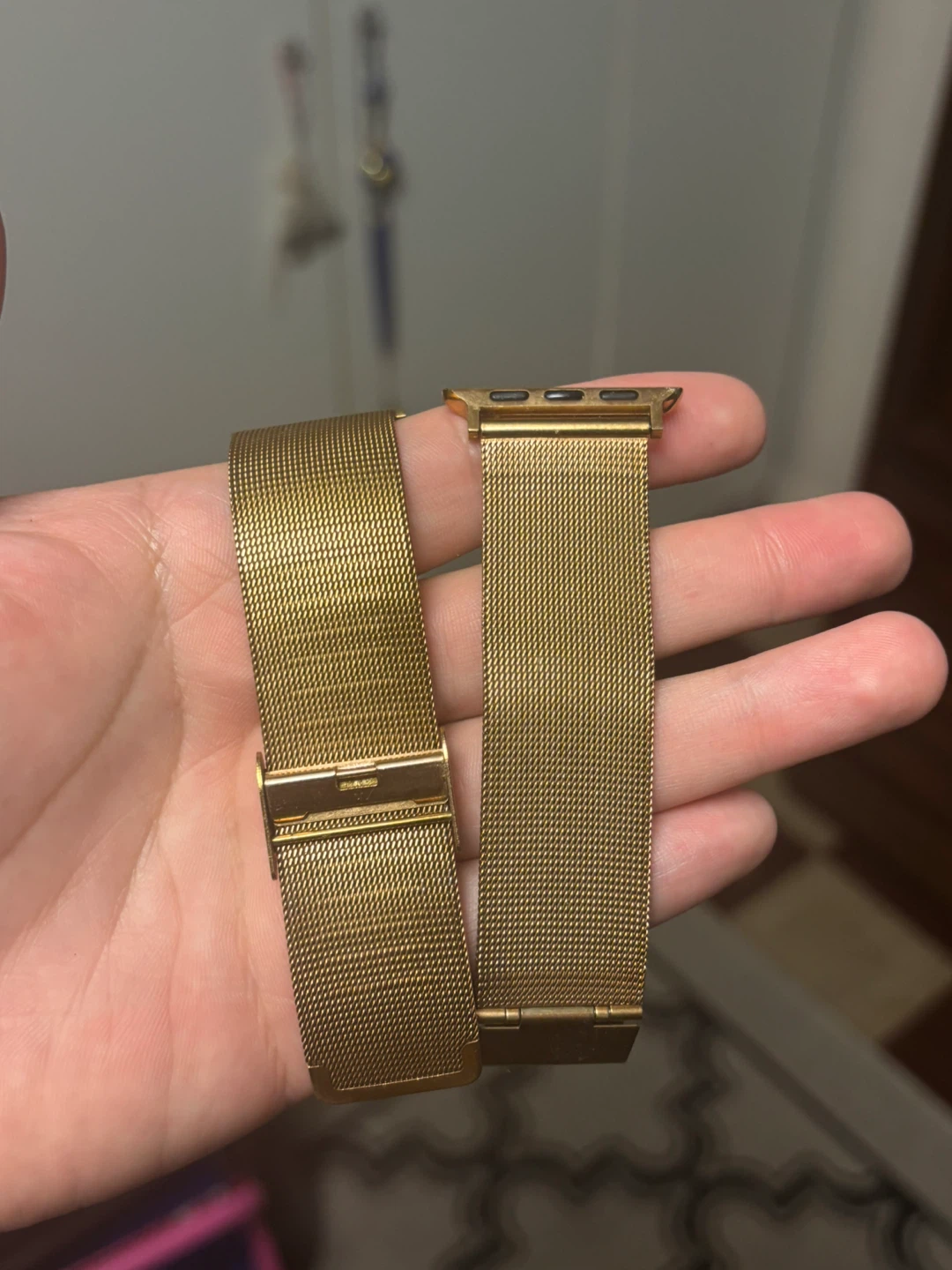 Apple Watch Series 10 42mm Gold with Extra Band - photo 5