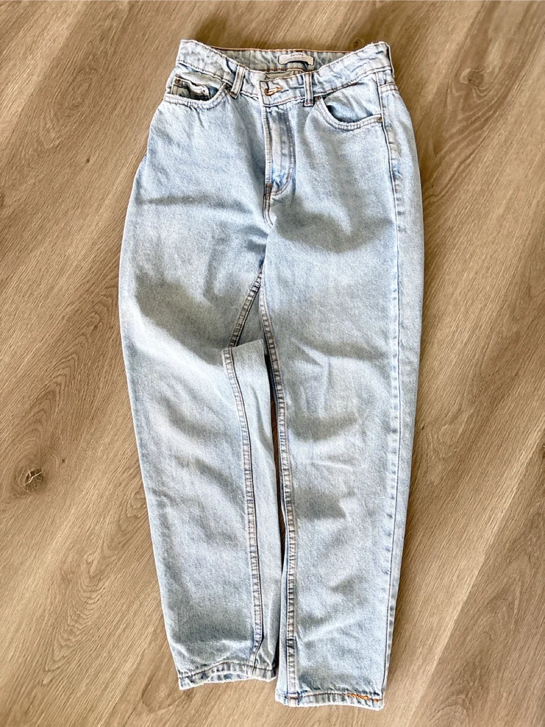 Bershka Mom Jeans 🥕 thumbnail