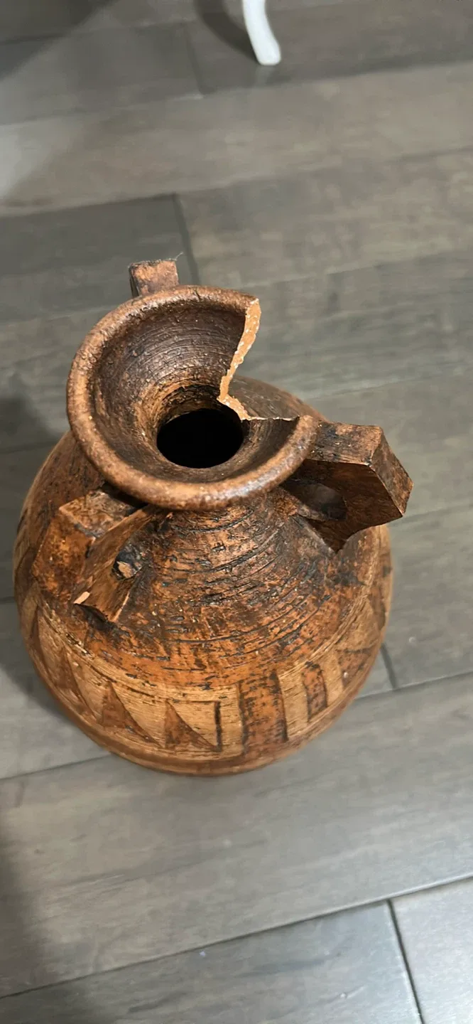 Damaged Brown Decorative Vase image indicator(2)