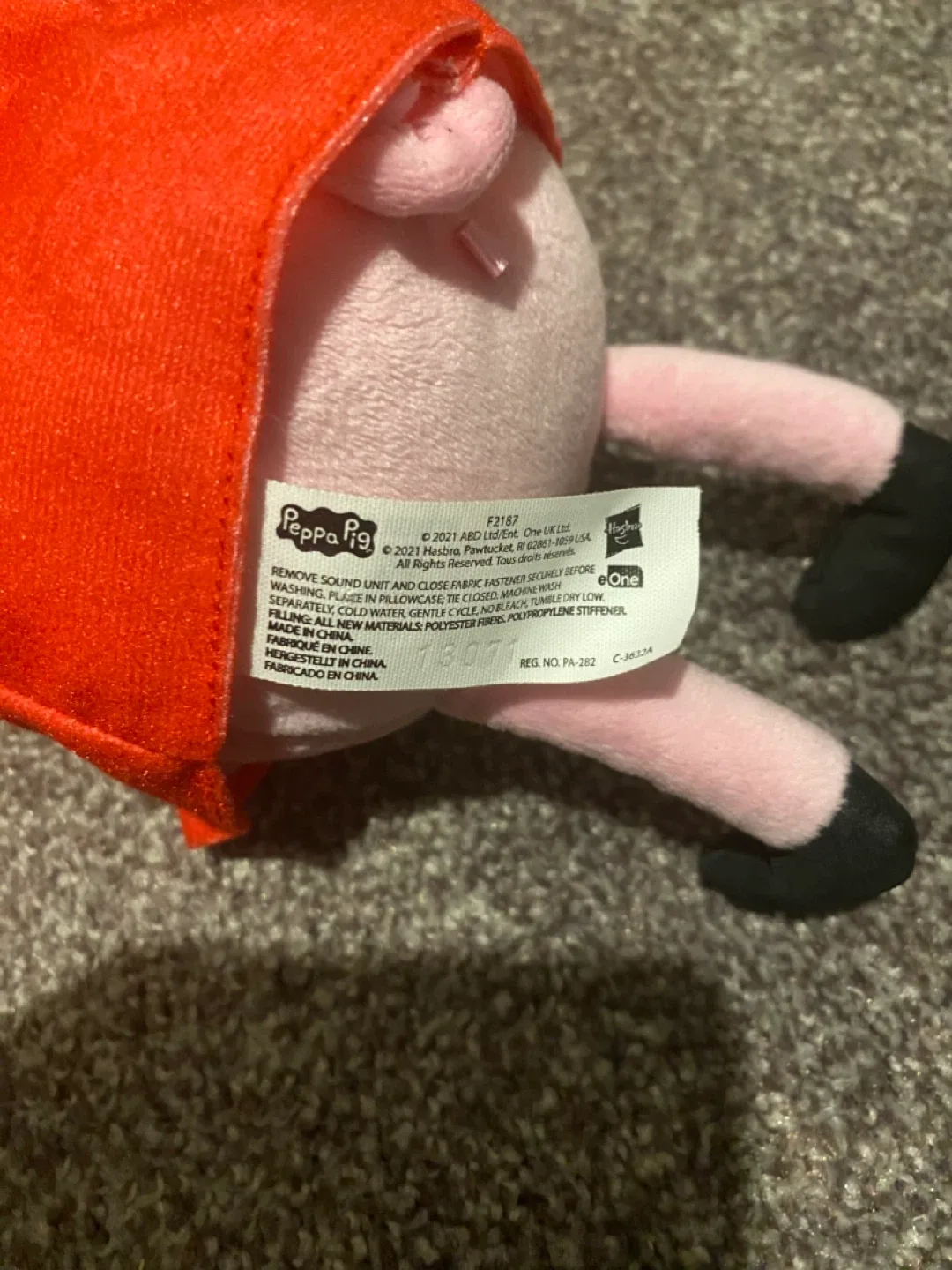 Peppa Pig Talking Plush Toy image indicator(3)