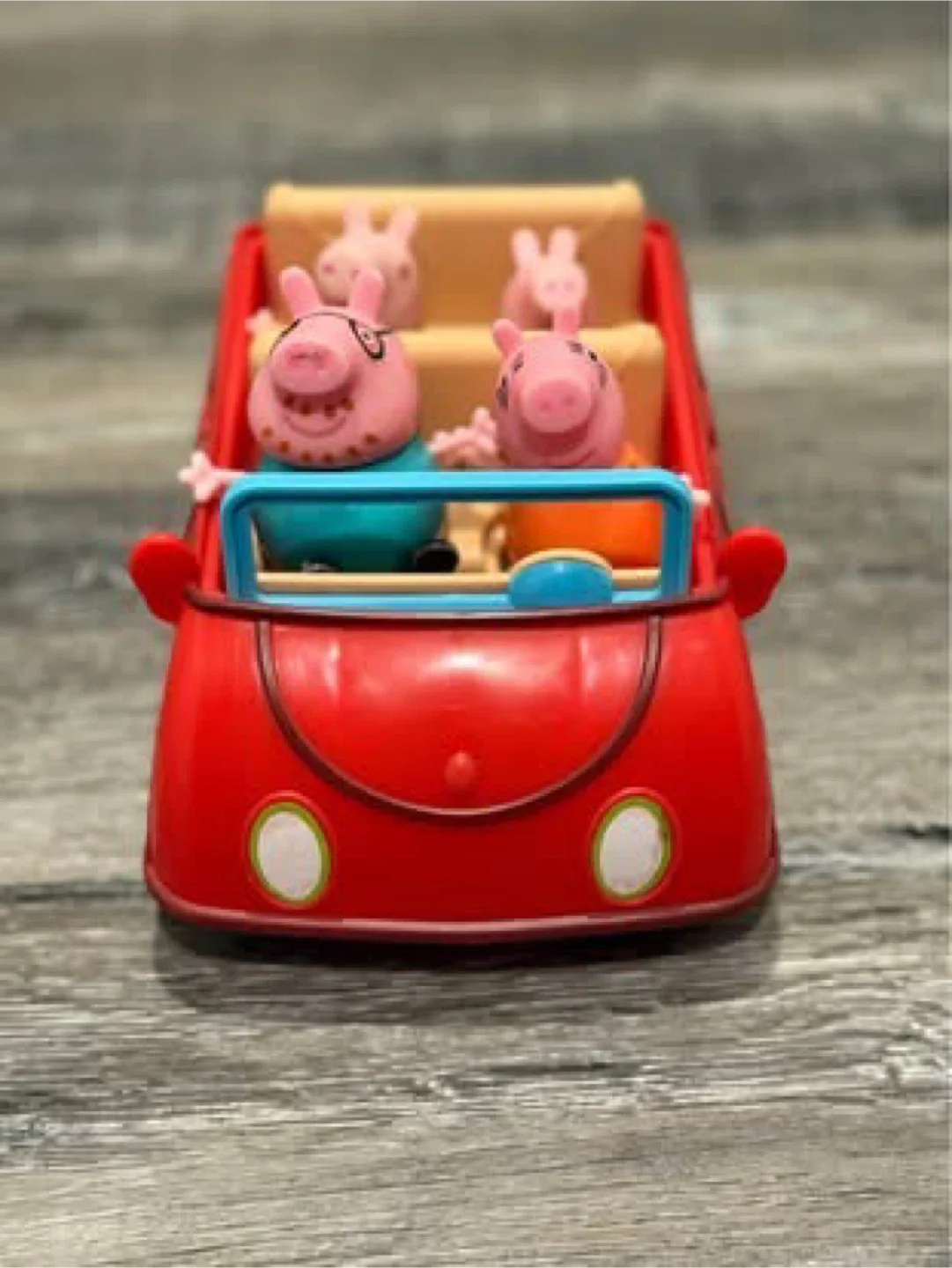 Talking Peppa Pig's Red Car Toy with Family Figures image indicator(2)