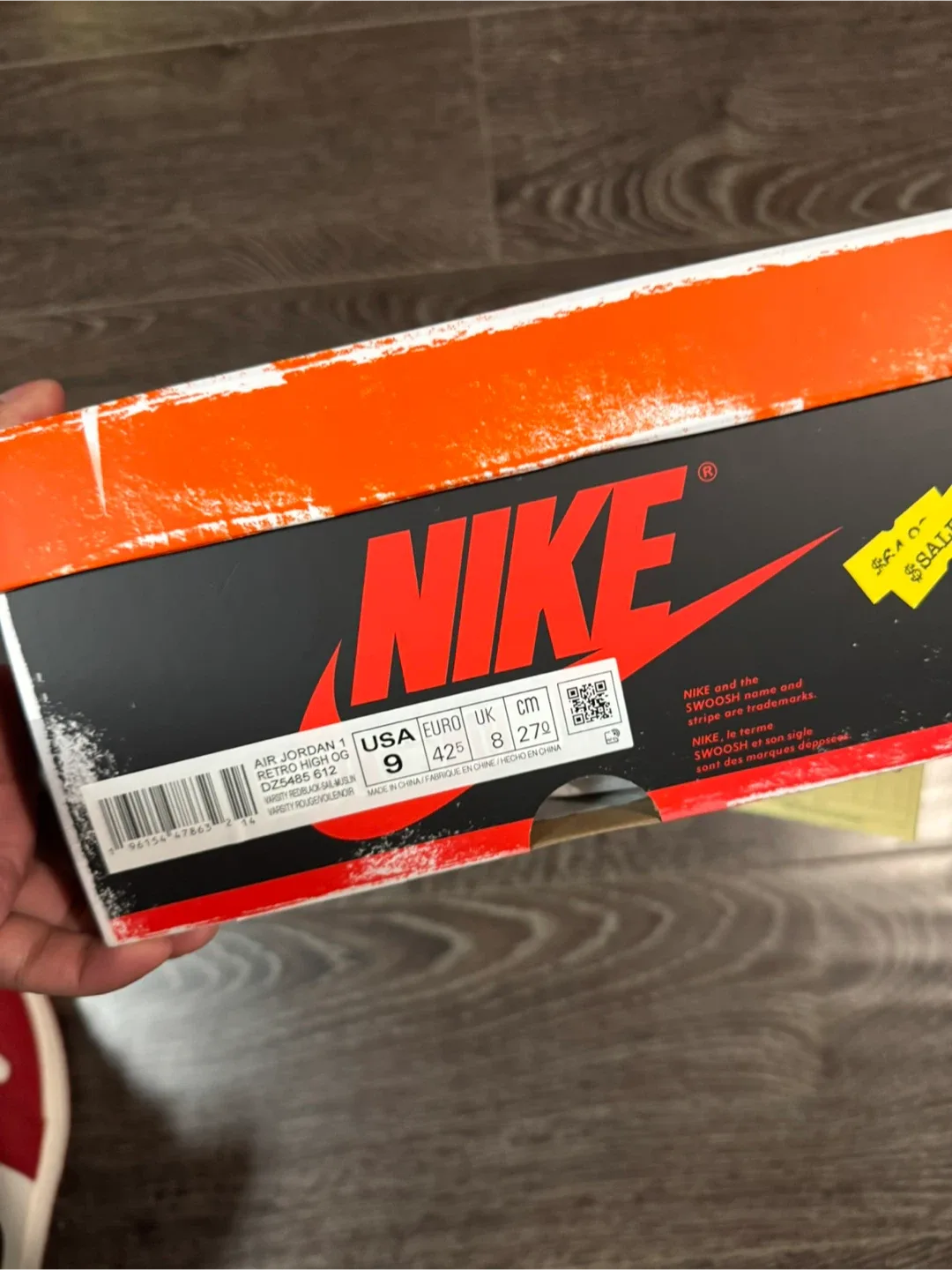 Air Jordan 1 lost and founds - Size 8.5 & 9 image indicator(5)