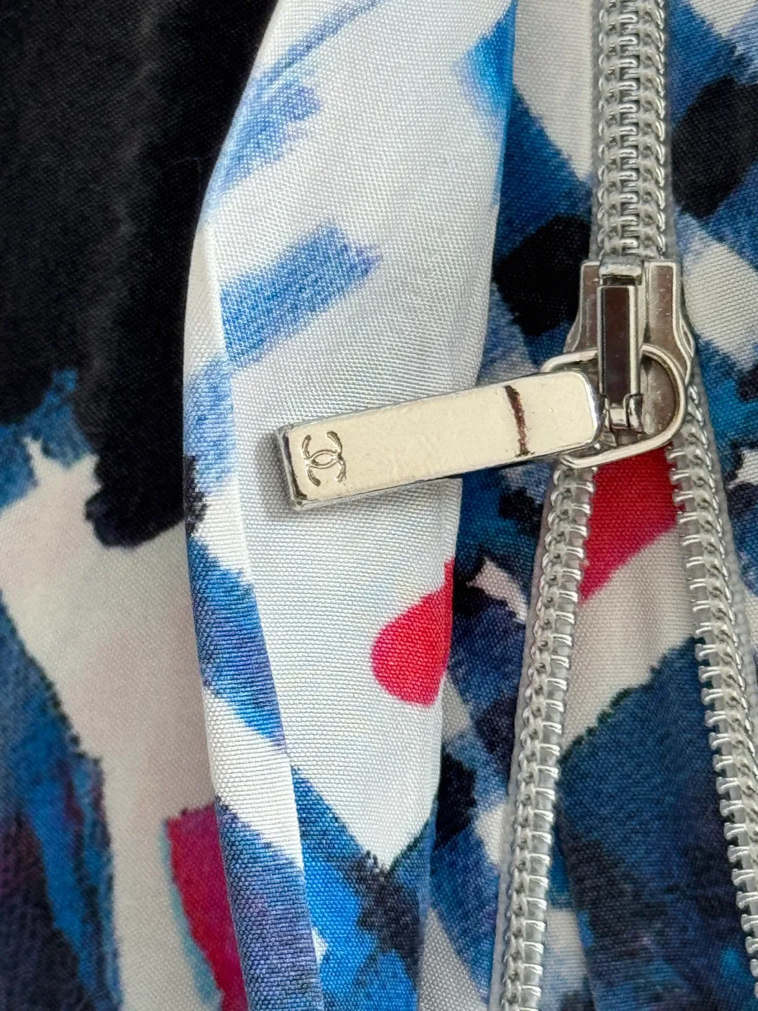 Chanel Multicolor Patterned Shirt - Size 38 image indicator(5)