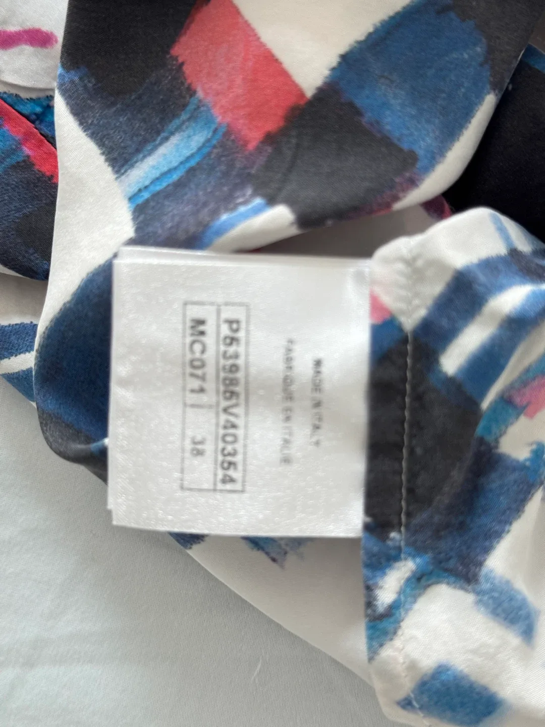 Chanel Multicolor Patterned Shirt - Size 38 image indicator(7)